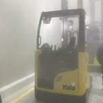 Xe nâng điện kho lạnh tối ưu chi phí và hiệu quả