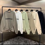 Essential Clothing for a Vacation in Style